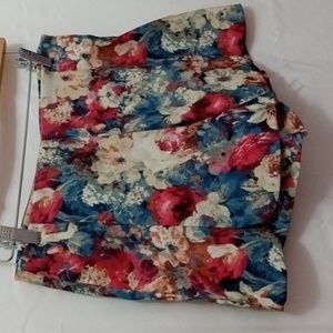 jnB shorts size medium